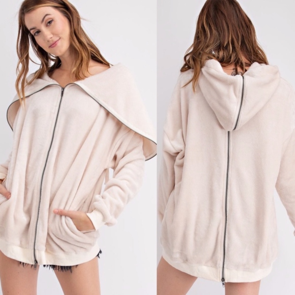 MIKAYLA Oh So Soft Top - OATMEAL - Picture 1 of 3
